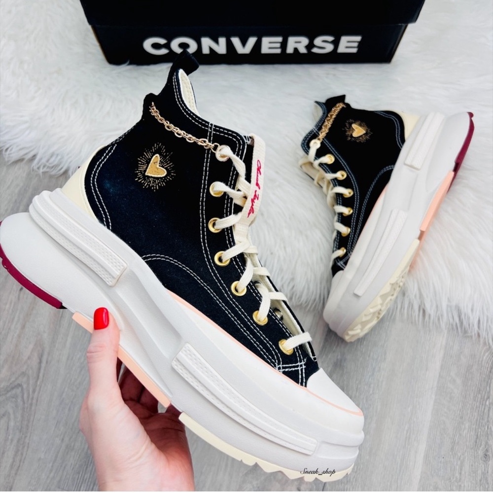 NWOT Converse Run Star Legacy with Love “Valentine’s Day” ❤️